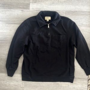 Black cotton zip pullover with front picket